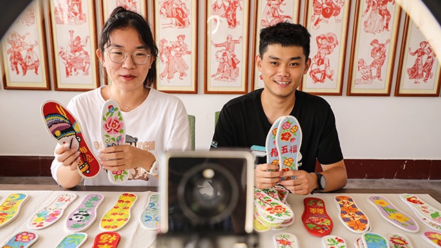 山东东营：大学生直播为家乡非遗代言
