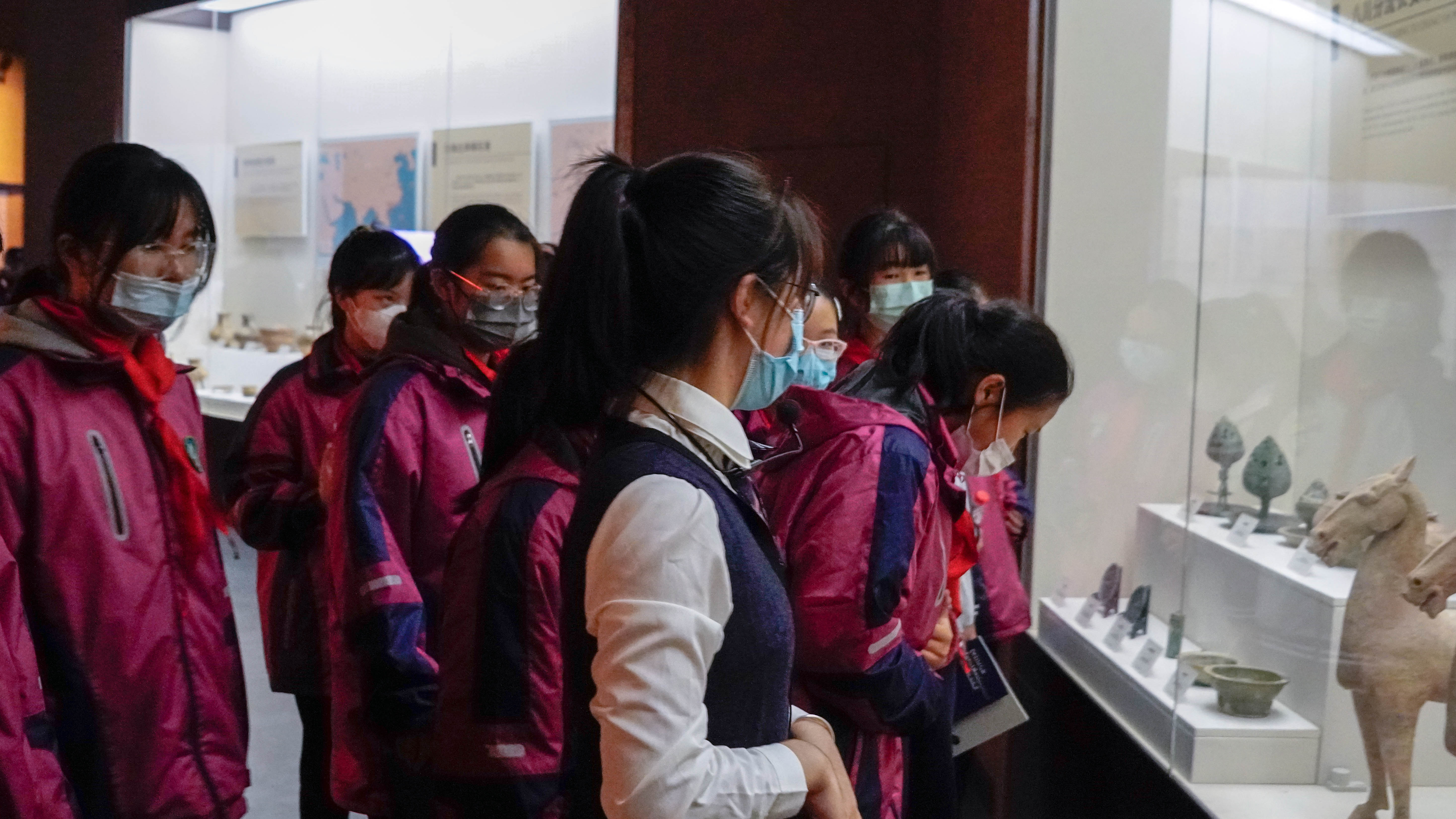 在中国港口博物馆进行现场教学 学校供图.jpg