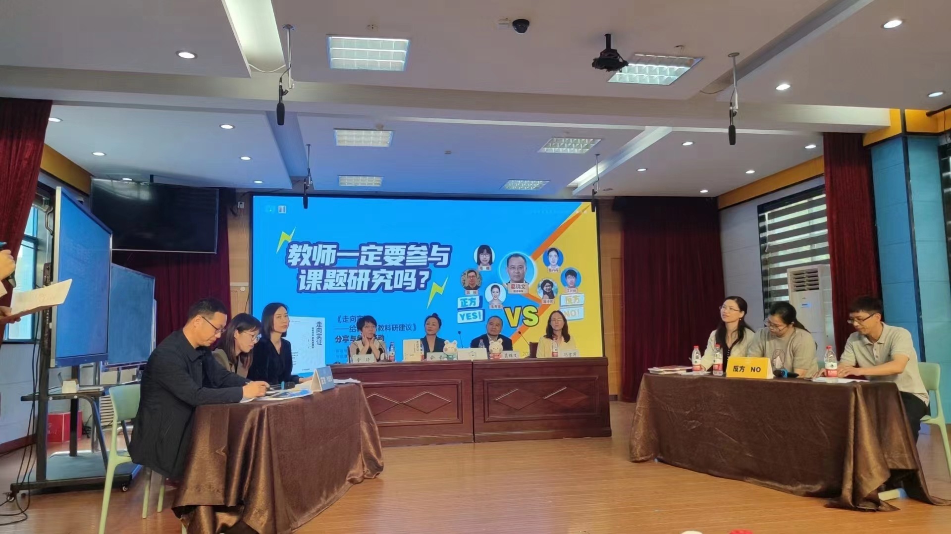 ”甬上云读“之”分享与争鸣“活动 宁波大学园区图书馆供图.jpg