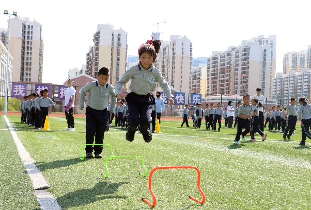 星空xk体育厦门这所学校每天三次体育锻炼课(图1)