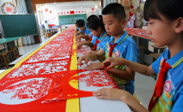 北关小学剪纸3.jpg
