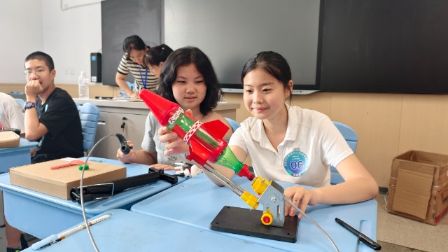 科学运动会微信图片_20250714094346.jpg