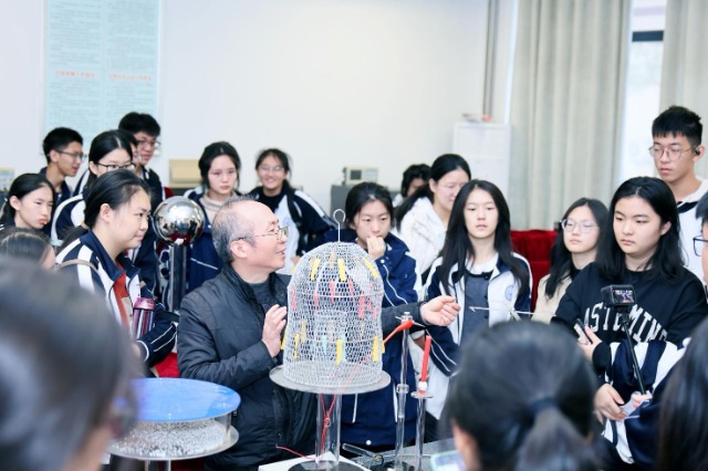 图片3.jpg 图片3.jpg