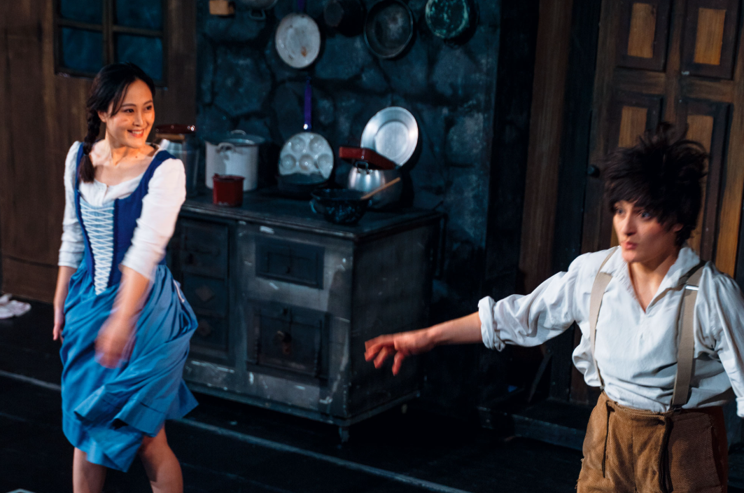 在艺术中感OD体育官方网站- OD体育APP下载- 世界杯指定投注平台悟女性成长