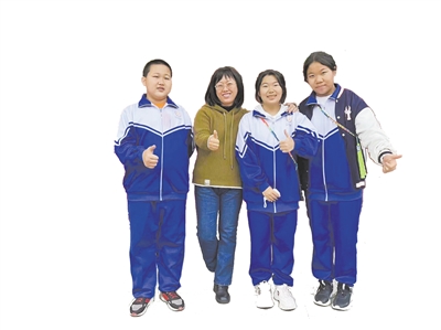 在英语教学中育己育人