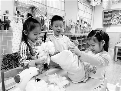 自主游戏催生“师幼共生”文化