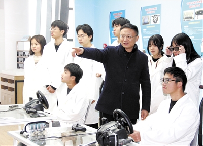 小学院大学校何以独树一帜