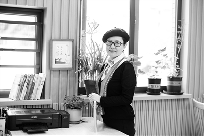 推动读书，教育故事更精彩